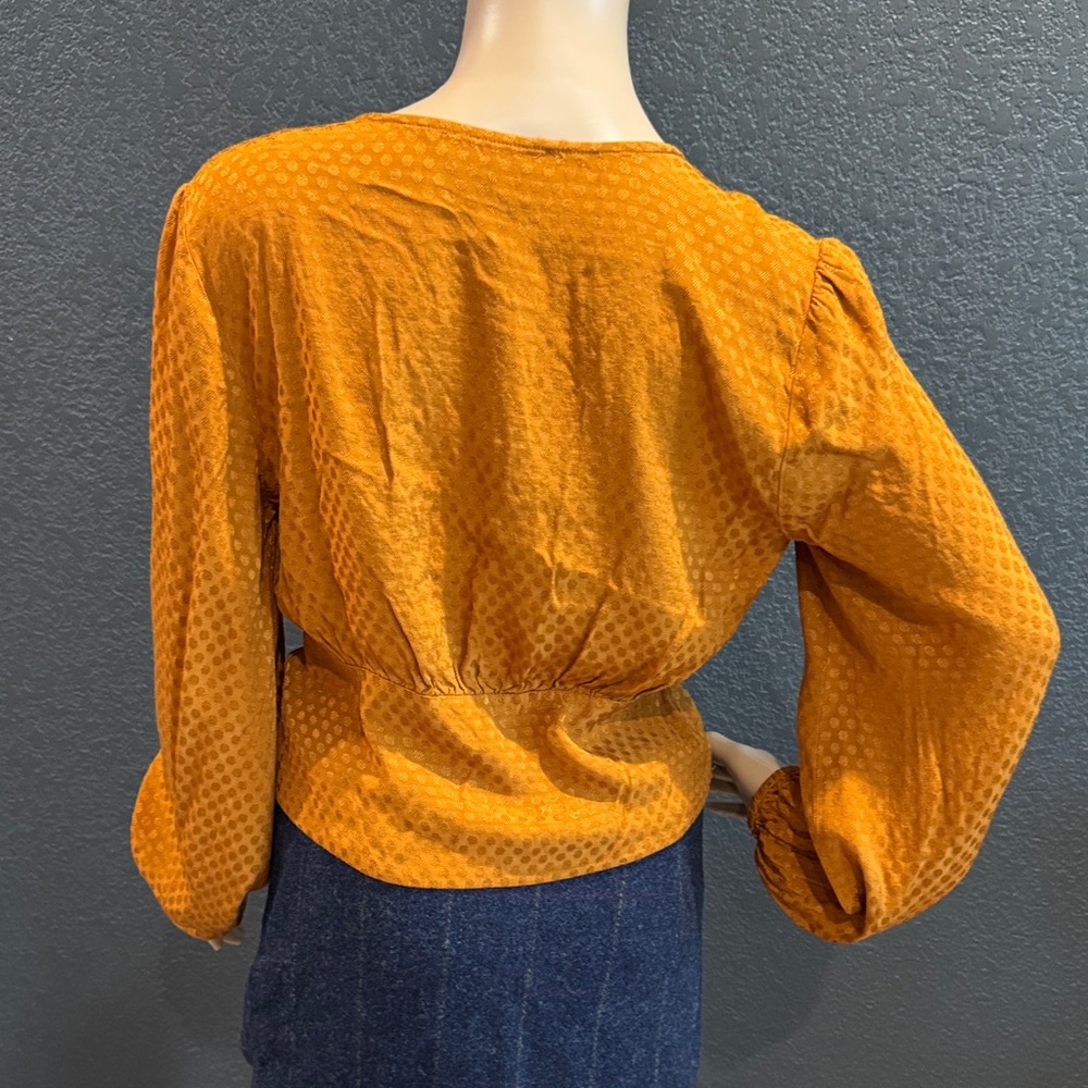 Sanctuary Mustard Gold Textured Button-Front Blouse (M) - Picture 6 of 7